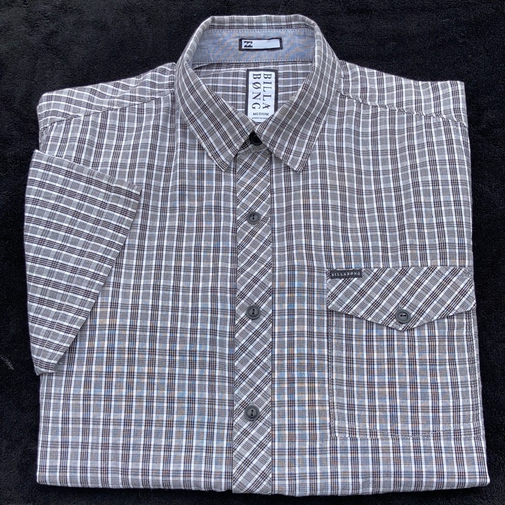 🆕Billabong Button Down Short Sleeve Shirt NWOT!